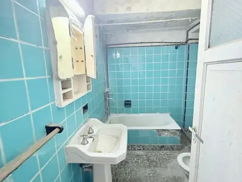 VENTA CASA A RECICLAR EN DORREGO