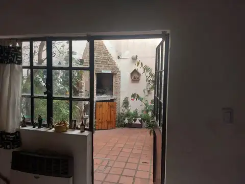 Casa 4 ambientes con 1 baño