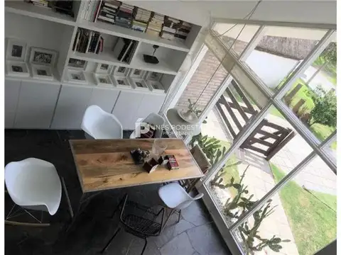 Casa en Alquiler en Pinares, USD 5.500