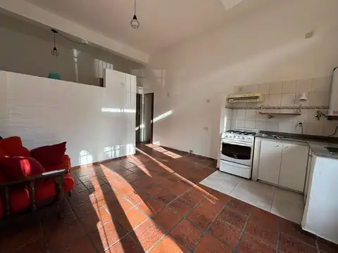 Depto Tipo Casa en Alquiler de 2 ambientes
