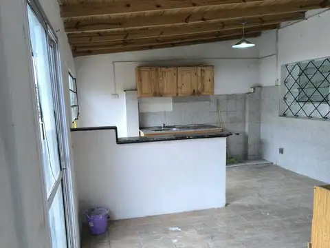 Casa en Venta en Berazategui, USD 58.000