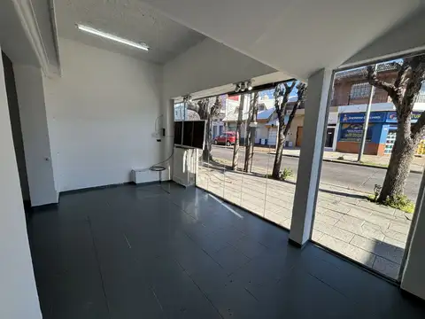 Local en Alquiler en Ramos Mejía, $ 750.000