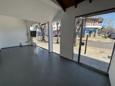 Local en Alquiler en Ramos Mejía, $ 750.000