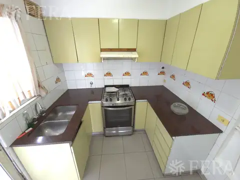 Alquiler departamento 3 ambientes con balcón en Avellaneda