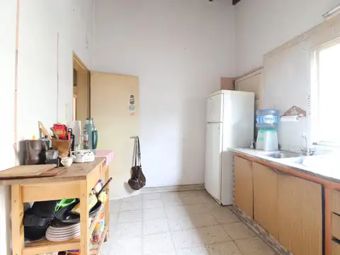 Calle Argentino Roca 2379
