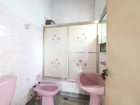 Depto Tipo Casa en Venta con 1 cocheras