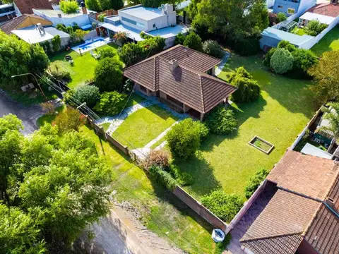 Casa 4 ambientes con 3 baños