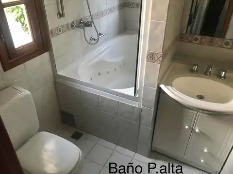 EXCELENTE CASA EN VENTA -CITY BELL - GRAN OPORTUNIDAD
