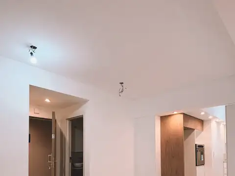 Avenida General Paz 12400, Piso 1