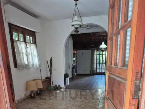 Venta  Casa 3 AMBIENTES, Barrio La Calabria, San Isidro