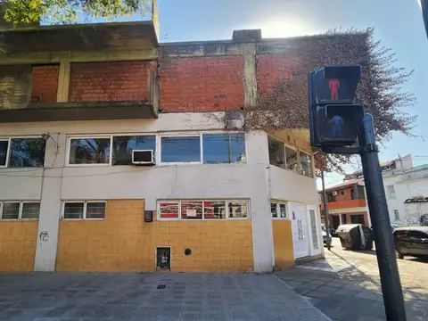 AV ALMAFUERTE  al 700