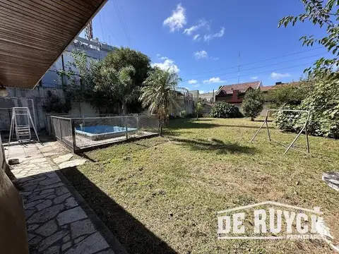 Terreno en Venta 30  mts Fondo