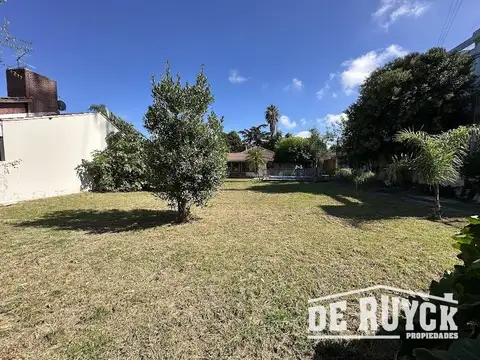 Terreno en Venta 20  mts Frente