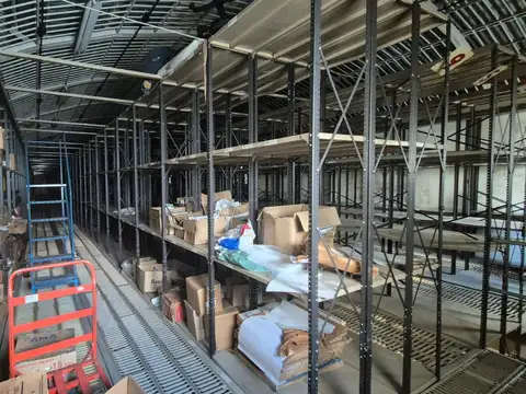 Galpon en Venta 65  mts Fondo