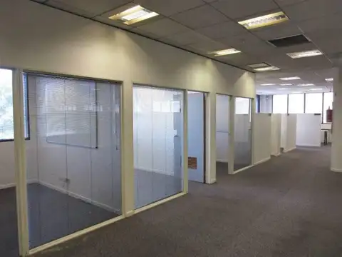 Avenida Ingeniero Huergo al 1000