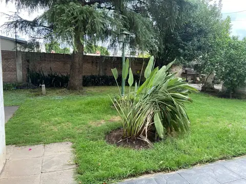 LINDISIMO DEPARTAMENTO  DE 3 DORMITORIOS CON COCHERA EN ALTO ALBERDI