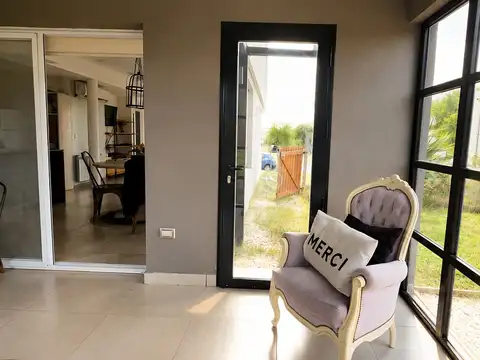 Casa en Alquiler de 3 dormitorios