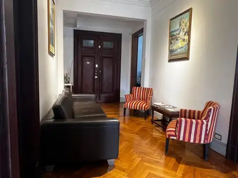 Venta 5 ambientes de categoría edificio histórico