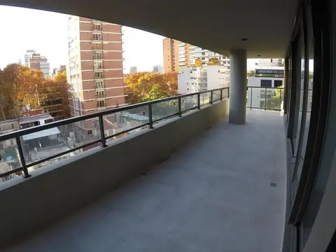 Departamento en Alquiler con 3 cocheras