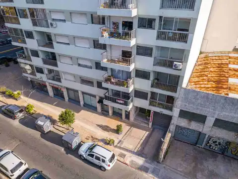 VENTA APARTAMENTO 3 DORMITORIOS AGUADA BALCON