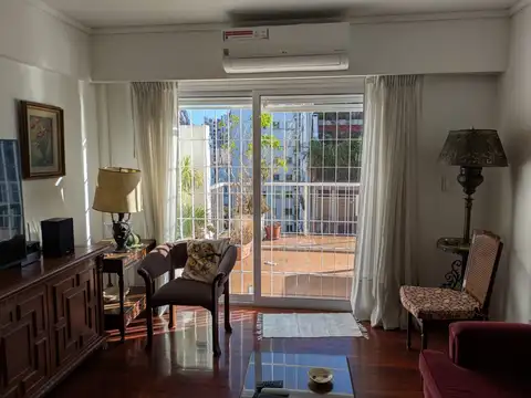 3 Amb-Terraza propia con parrilla- Piso alto- Barrio Norte