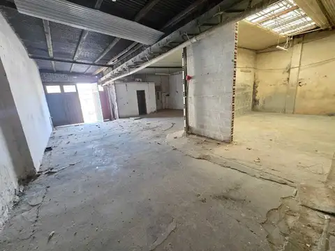 Depósito Galpón en Venta en Villa Bonich a mts de ruta 8