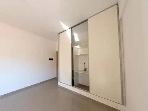 VENTA MONOAMBIENTE IMPECABLE  VALENTIN ALSINA