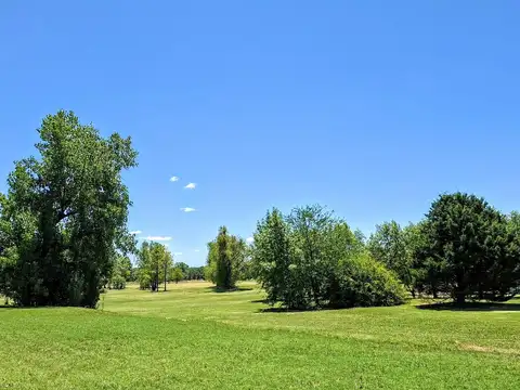 Terreno en Carmel C.C