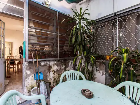 Depto Tipo Casa en Venta en Abasto, USD 90.000
