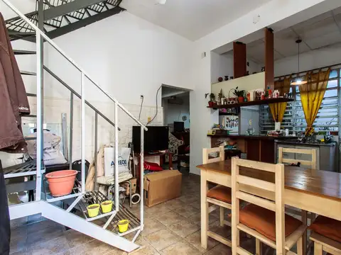 EN VENTA - PH DE 3 DORMITORIOS CON PATIO Y TERRAZA - ABASTO