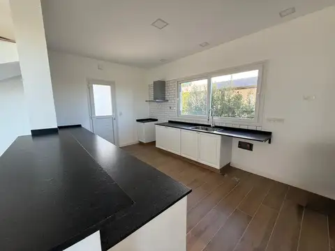 Casa en Venta 1 año