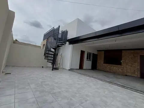 Departamento 3 Amb, Piso Unico con Terraza Propia Mataderos