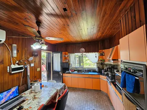 CASA EN VENTA CON JARDIN