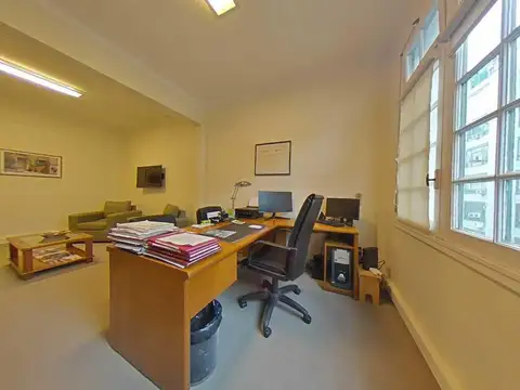 Oficina en Venta 63 años
