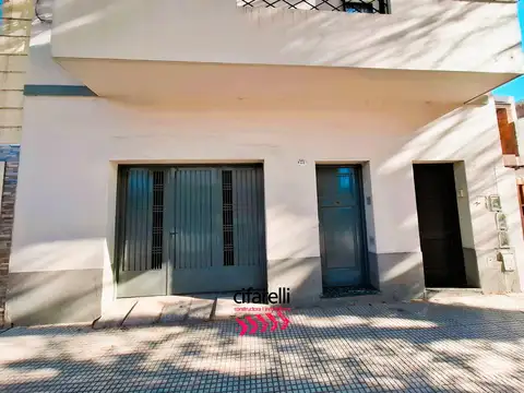 Depto Tipo Casa en Venta de 5 ambientes