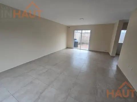 Depto Tipo Casa en Venta de 3 dormitorios