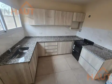 Depto Tipo Casa en Venta en Cipolletti, USD 220.000
