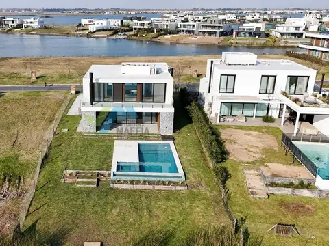 Casa en Alquiler de 3 dormitorios
