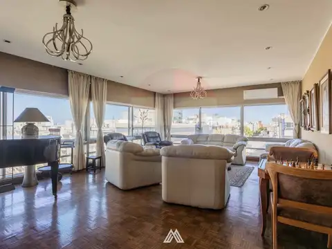 Departamento en Venta de 8 ambientes