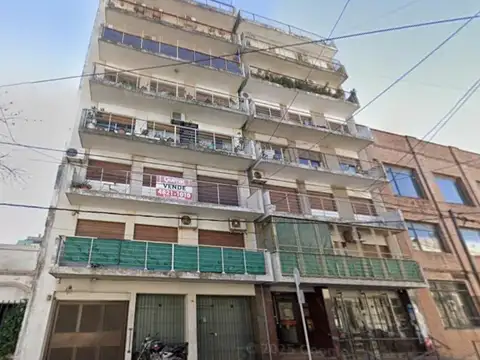 Departamento de 2 ambientes lateral, lavadero separado