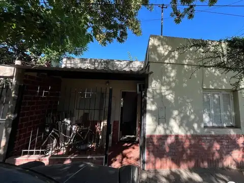 VENTA CASA A REFACCIONAR ZONA CENTRO SANTO TOMÉ