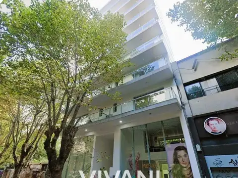 Venta de DUPLEX con terraza propia 57 entre 8 y 9, La Plata