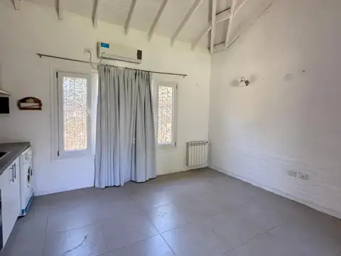 Casa en Alquiler con 1 cochera