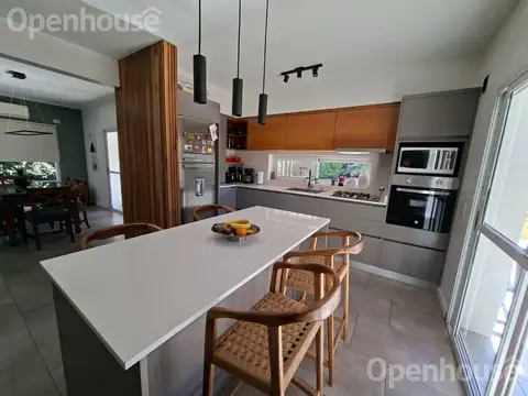 Venta Casa en  Barrio Las Condes- Pilar.