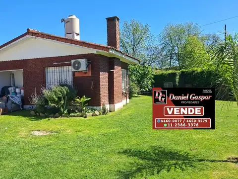VENTA – CASA 6 AMBIENTES EN LOTE PROPIO – 678 M2 DE TERRENO