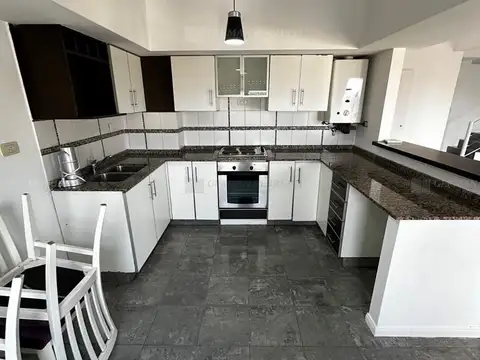 Departamento en Venta con 1 cocheras