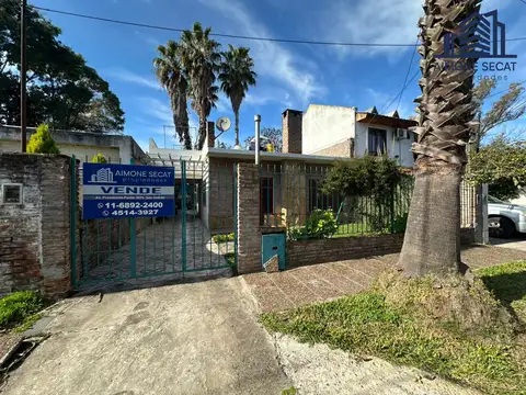 Cas 3 ambientes en venta. Barrio Parque Suhr Horeis, San Martin.
