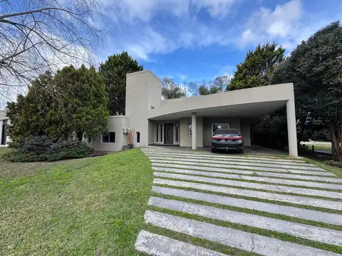 CASA EN VENTA EN SANTA ANA - LINDERA A SAN DIEGO
