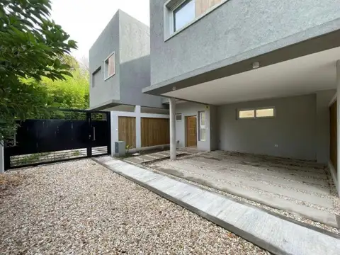 DUPLEX DE TRES DORMITORIOS EN ALQUILER EN CITY BELL