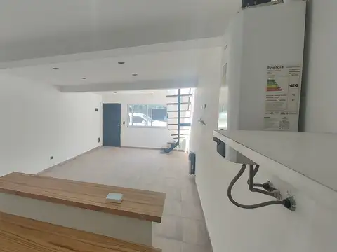 Depto Tipo Casa 2 ambientes con 1 baño